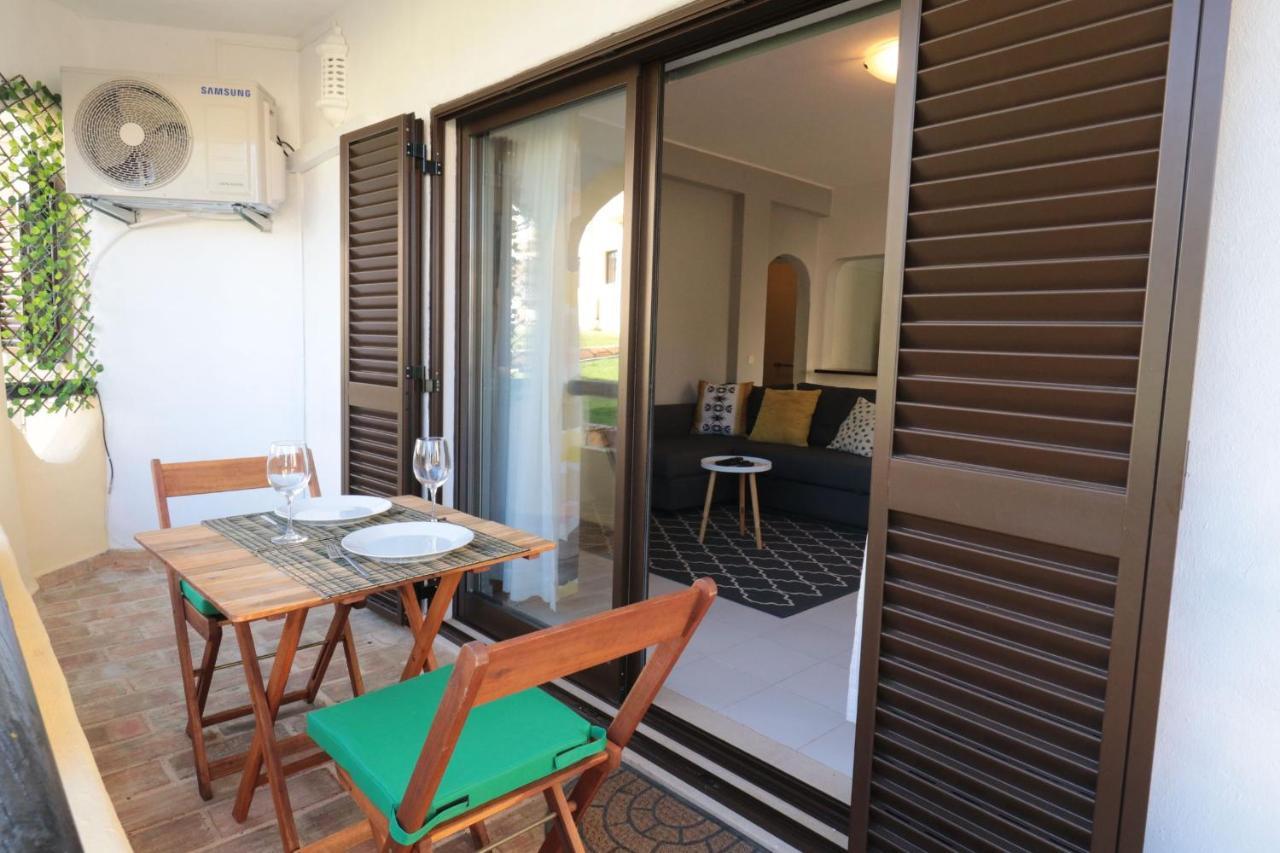 Lovelystay - Cozy 1Br Flat In Alvor With Ac And Balcony Esterno foto